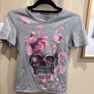 Alexander McQueen Gray T-Shirt with Pink Skull